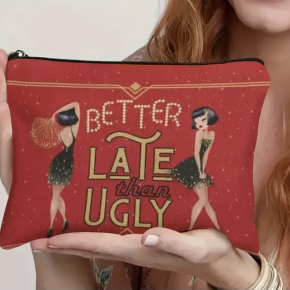 🔥🔥STEAL🔥🔥Chic Red Cosmetic Bag with Retro Design - Picture 4 of 4